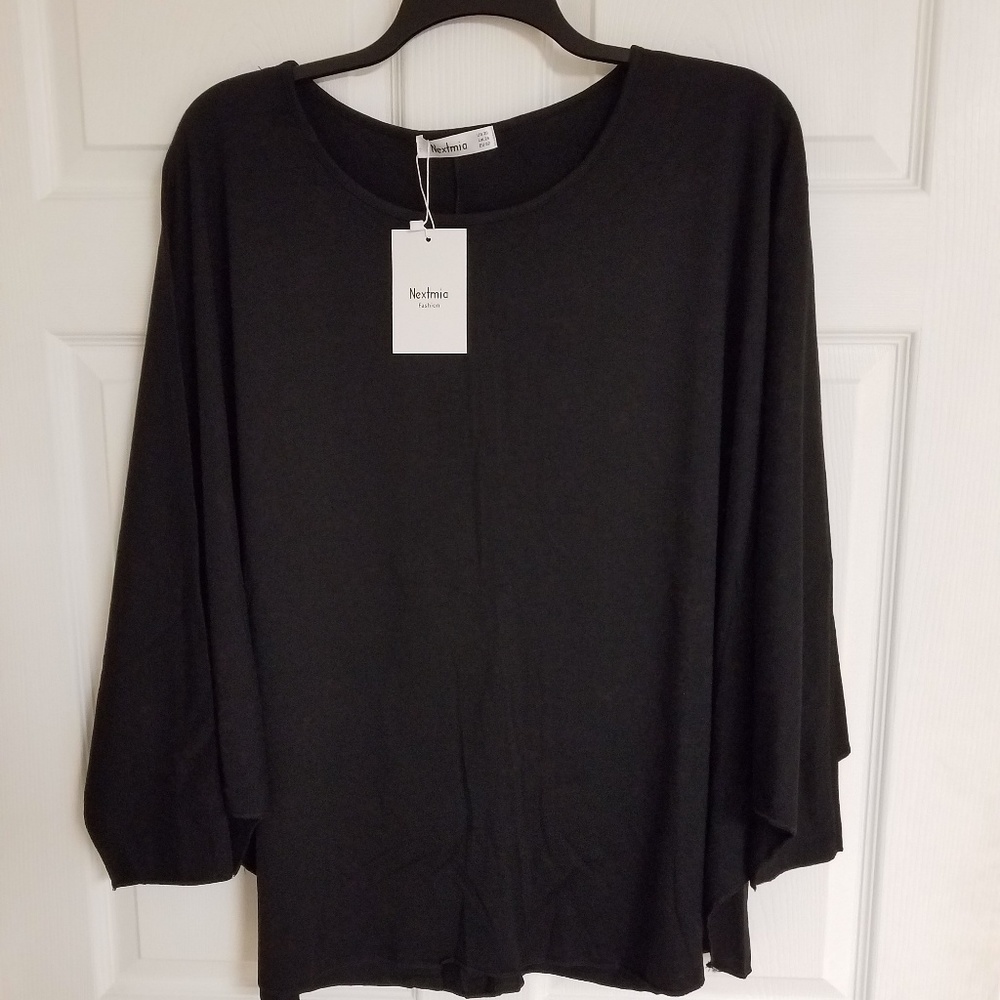 Batwing sleeve ladies top